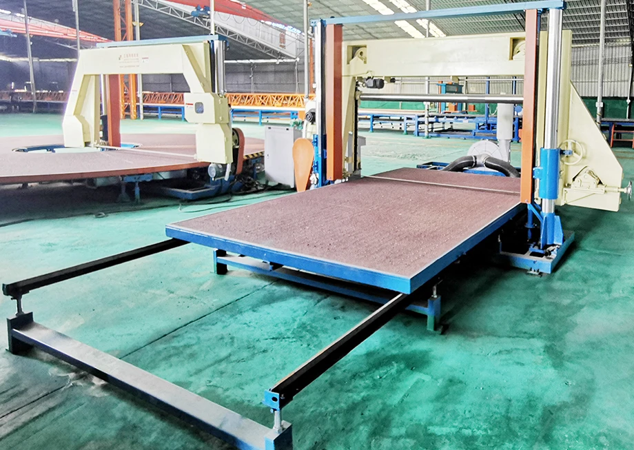 horizontal foam slitter